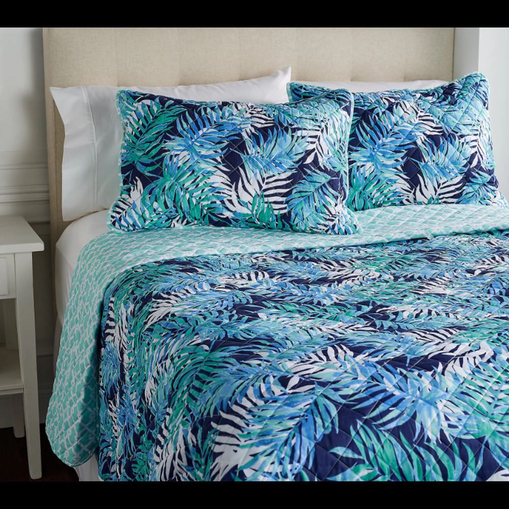 Home Reflections Tropical Collection Quilt Set Navy Palm